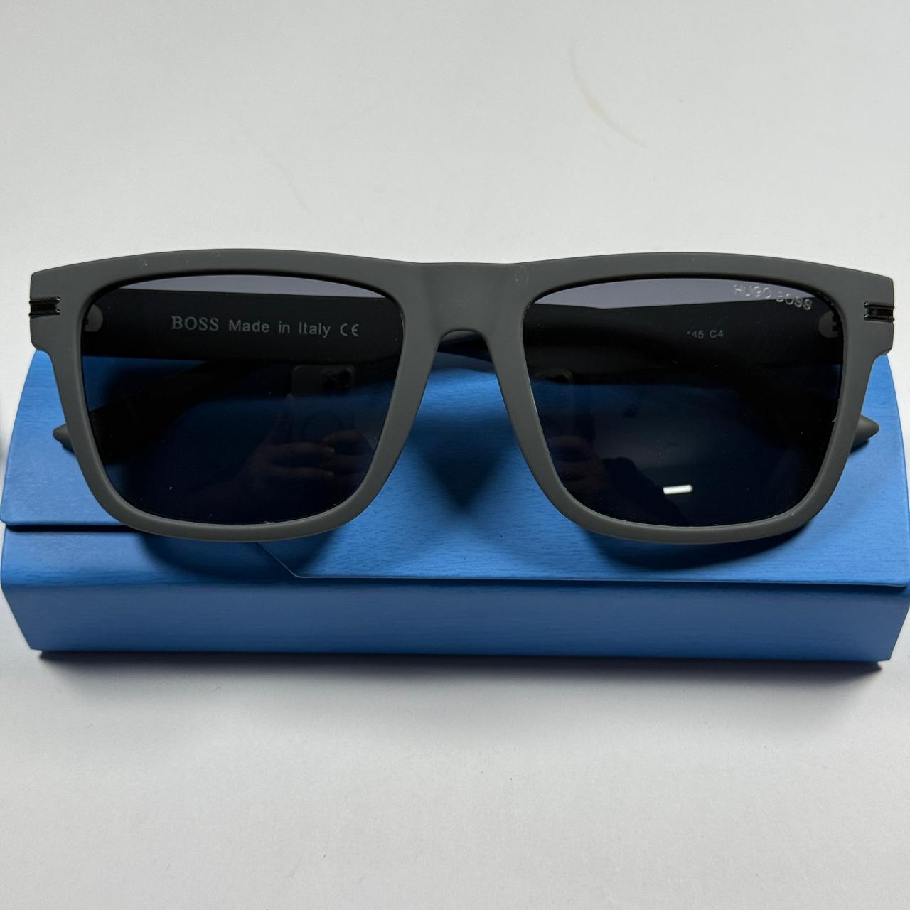 Hugo Boss Square Sunglasses 68524 C4 - Matte Black Gray Grade A