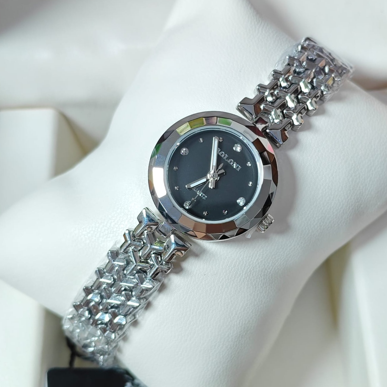 Soloni 1025 For Women - Silver Black With Premium Box