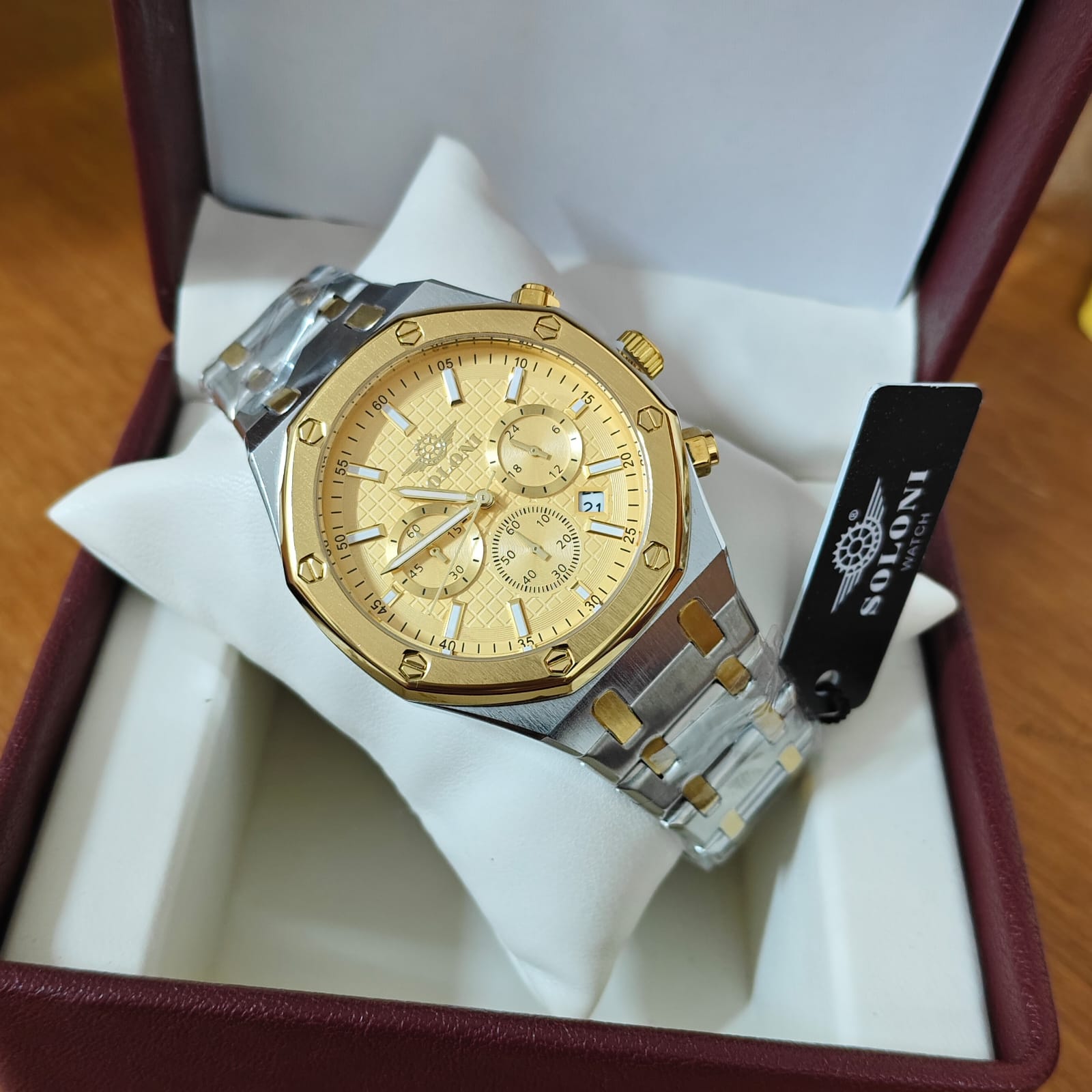 Soloni 3011 M For Men - Silver Gold With Premium Box