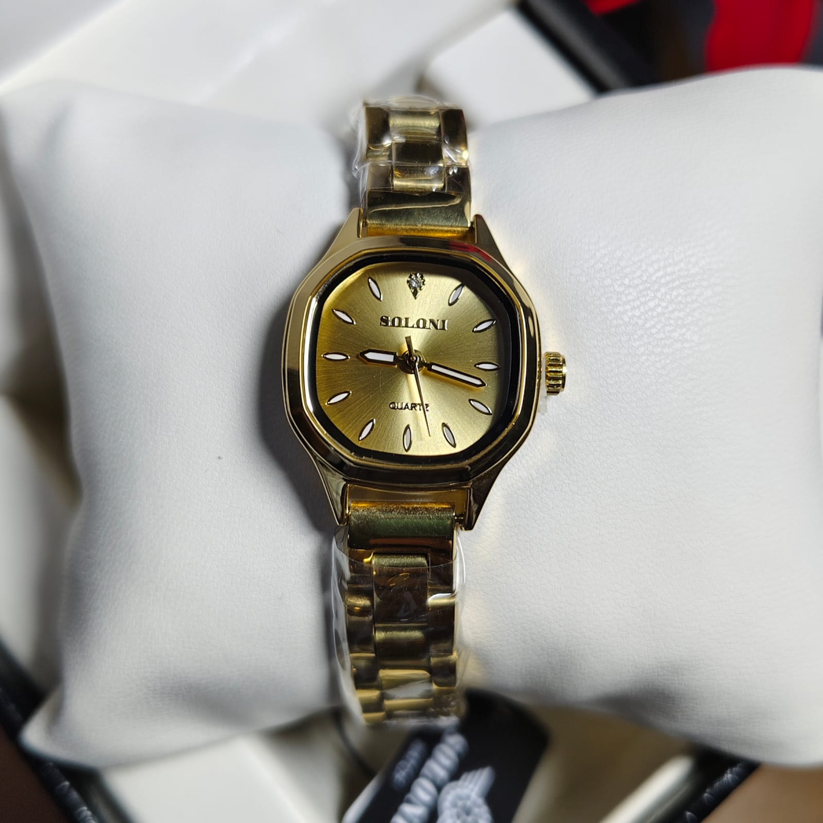 Soloni 1045 For Women - Gold With Premium Box
