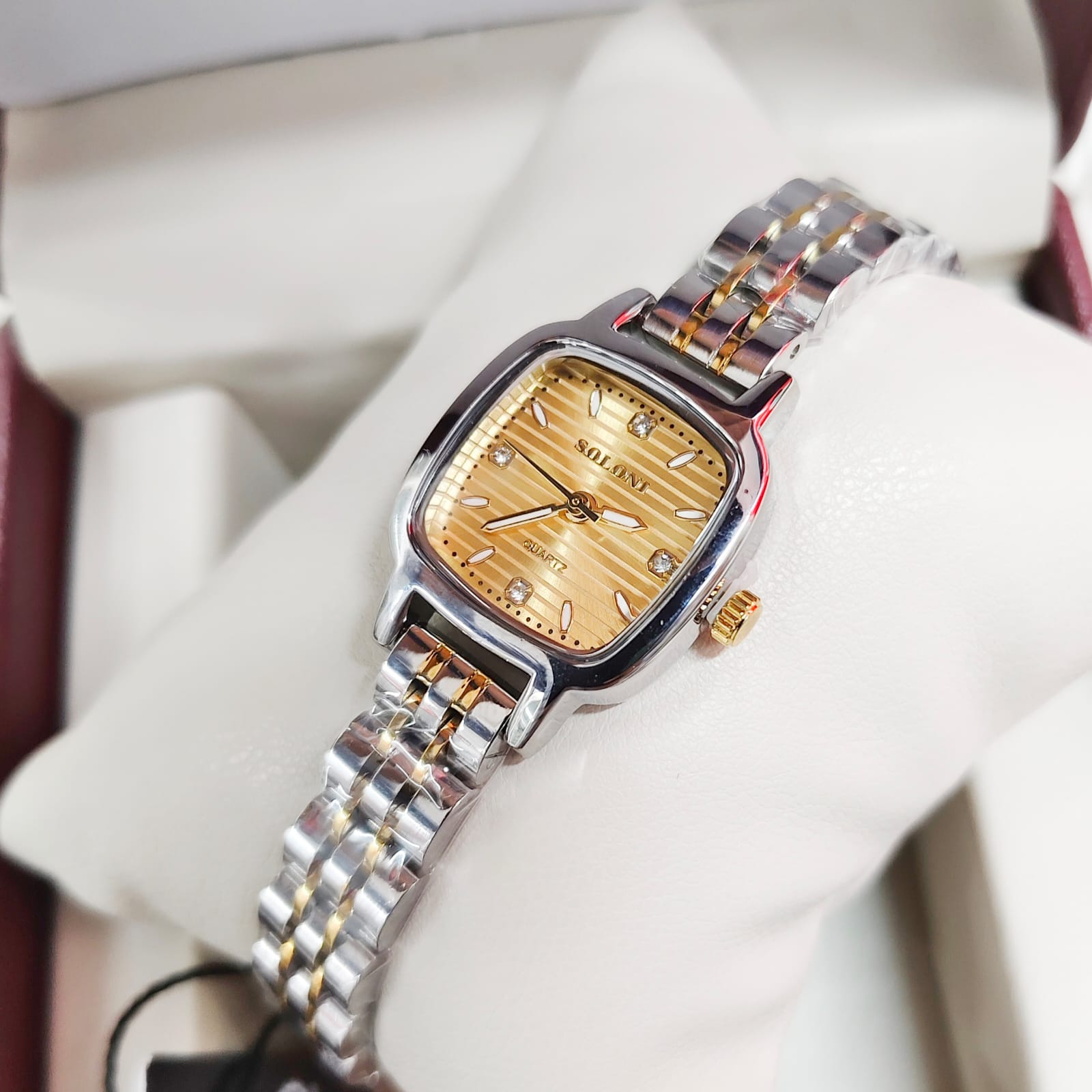 Soloni 1041 For Women - Silver Gold With Premium Box