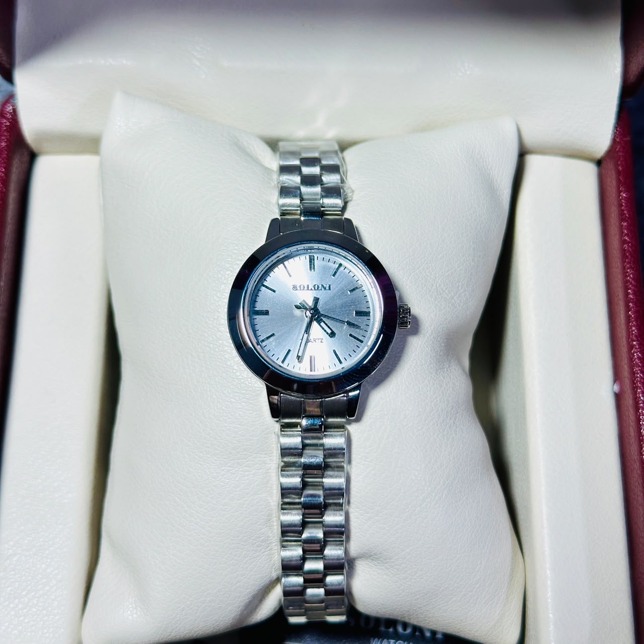 Soloni 1040 For Women -Silver With Premium Box
