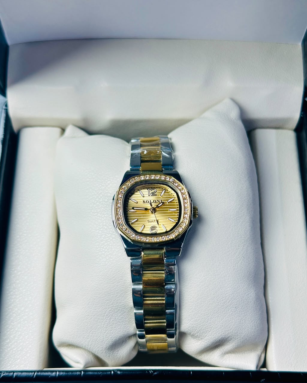 Soloni 1046 For Women - Silver Gold With Premium Box